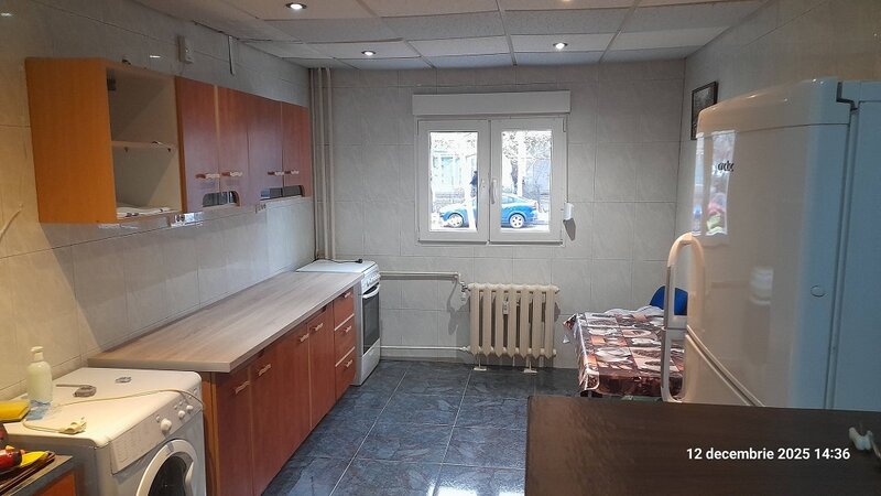 Militari, Piata Gorjului, sectia 21, 2 camere, pret negociabil,