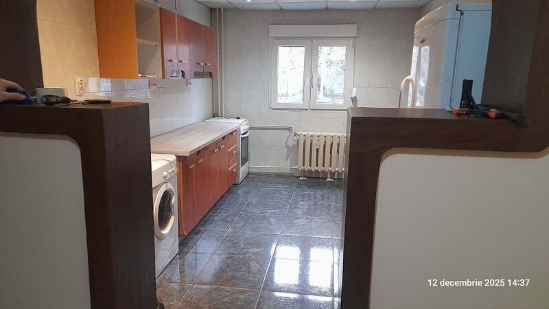 Militari, Piata Gorjului, sectia 21, 2 camere, pret negociabil,